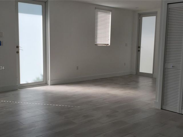 Home for rent at 3787 Thomas Ave 3787 - photo 5320326