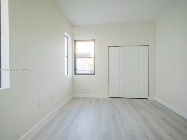 Home for rent at 18068 SW 103 ave - photo 5469546