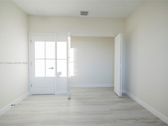 Home for rent at 18068 SW 103 ave - photo 5469547