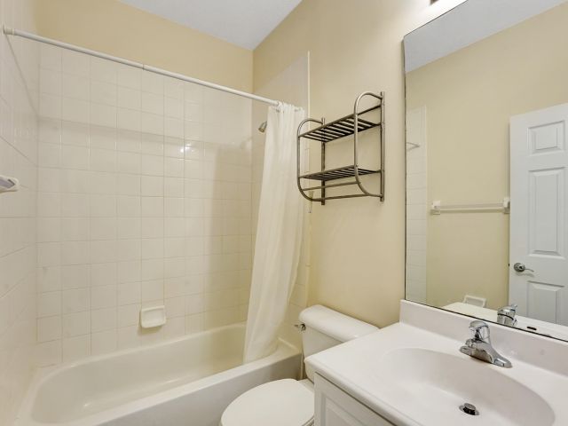 Home for rent at 1868 NW 9th Street - photo 5322713