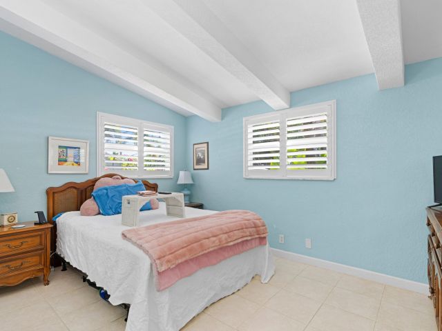 Home for sale at 900 SW 7th Street - photo 5359495