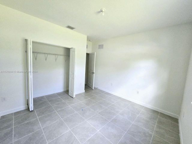 Home for rent at 14808 SW 163rd Ter . - photo 5327446