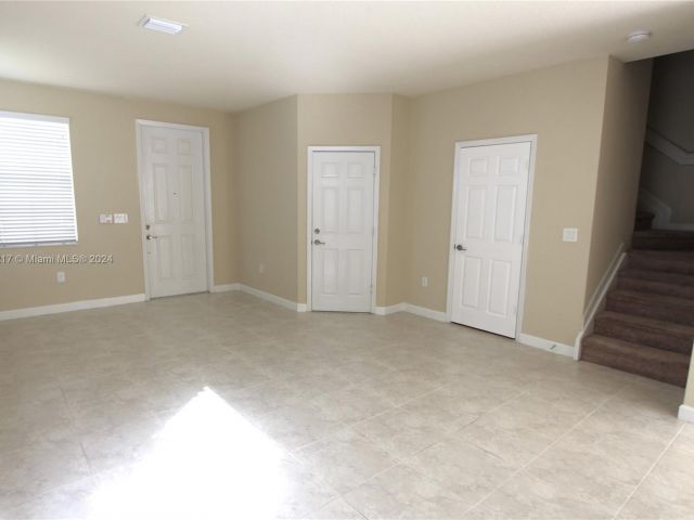 Home for rent at 8765 NW 112th Path 8765 - photo 5324890