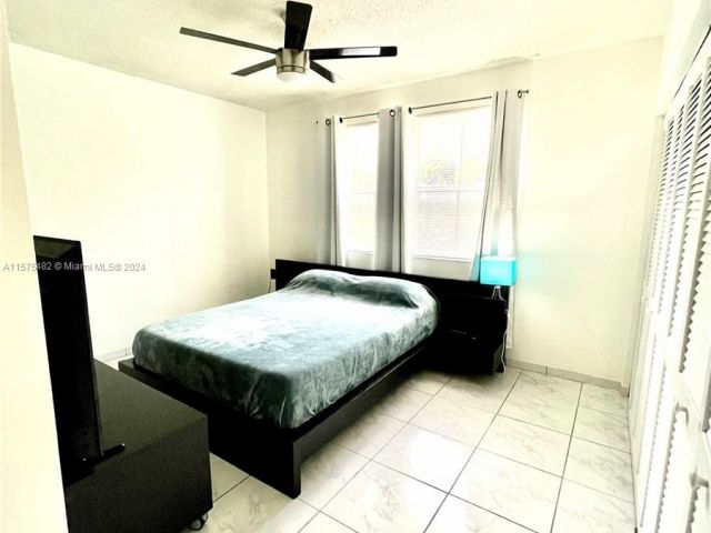 Home for rent at 9203 Fontainebleau Blvd 113 - photo 5449281