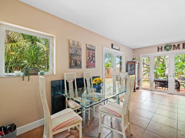 Home for sale at 1512 NE 18th St - photo 5335475