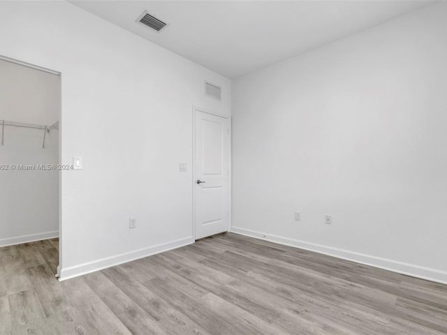 Home for sale at 20913 NE 8th Ave #20913 - photo 5329195