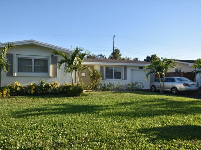 Home for sale at 8120 NW 10th St - photo 5330951