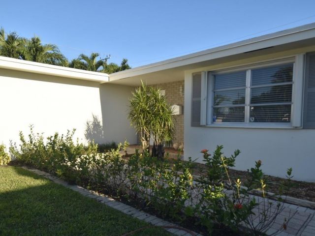Home for sale at 8120 NW 10th St - photo 5330955