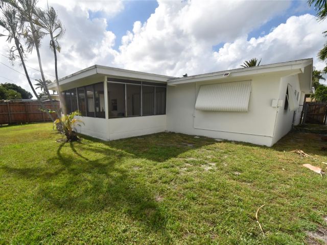 Home for sale at 8120 NW 10th St - photo 5360766