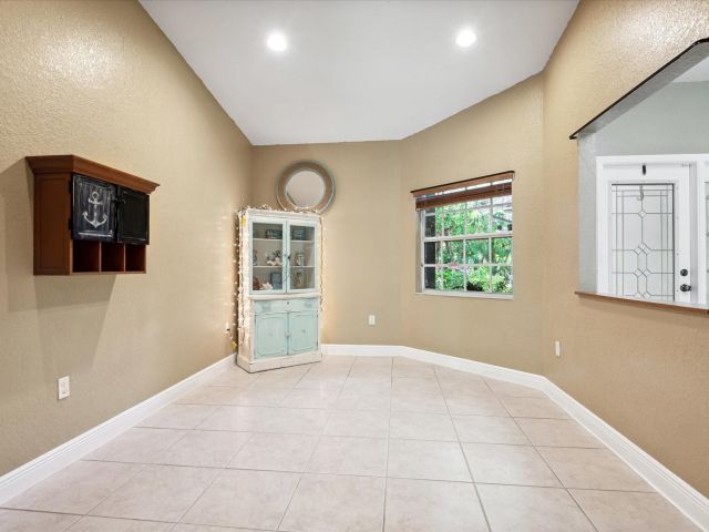 Home for sale at 1439 SW 11th Pl - photo 5363958