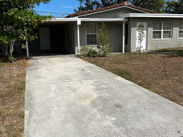Home for rent at 1710 NW 5th Ave 1710 - photo 5478133