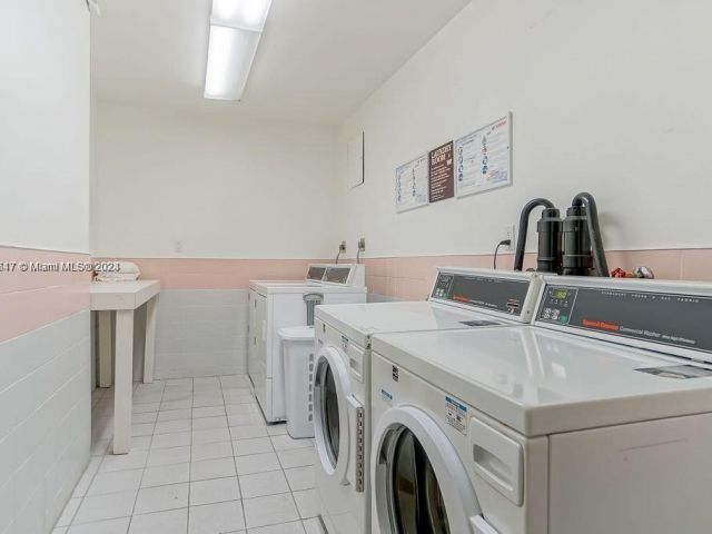 condo for sale in Miami Beach - 5401 Collins Ave 410 - MondialRealty