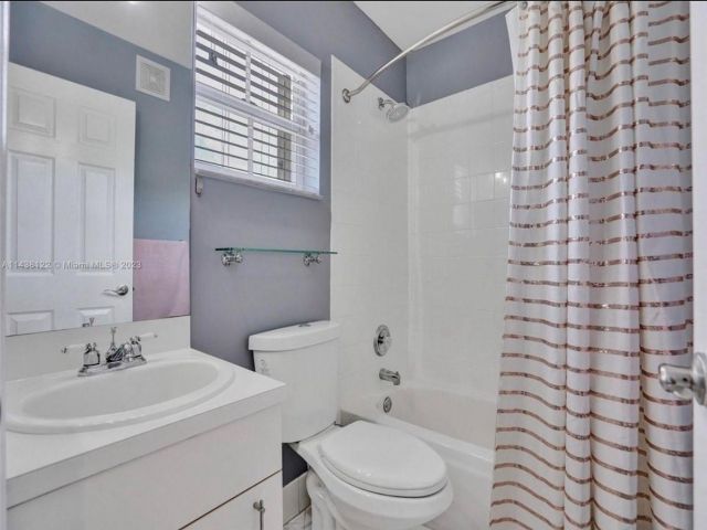 Home for rent at 2208 NW 171st Ter - photo 5360875