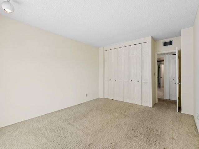 Apartment for sale  Unit #305 - photo 5345643