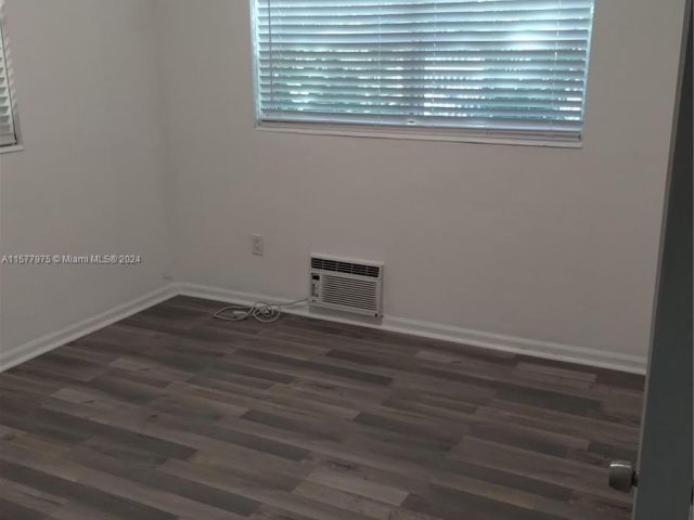 Home for rent at 535 NE 158th St - photo 5341497