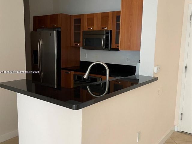 Apartment for rent  Unit #708 - photo 5343852