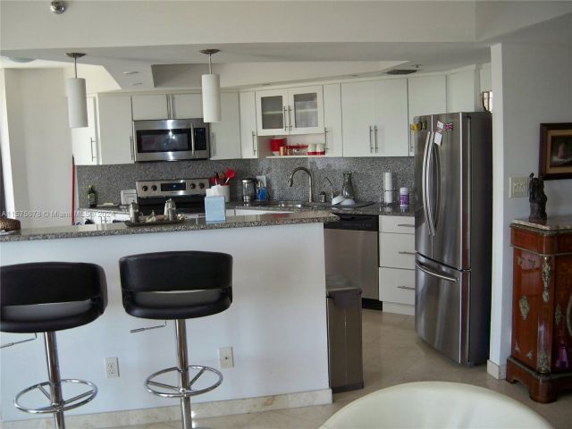 Apartment for sale  Unit #505 - photo 5342616