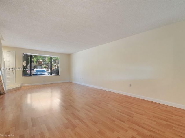 Home for rent at 10086 SW 77th Ct - photo 5344685