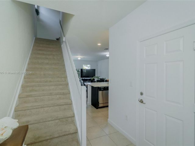 Home for sale at 85 NE 37th Pl - photo 5349711