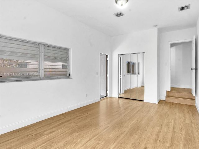 Home for rent at 1365 NE 130th St - photo 5344573