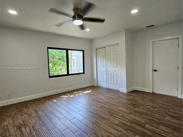 Home for sale at 6521 SW 44th St - photo 5346232