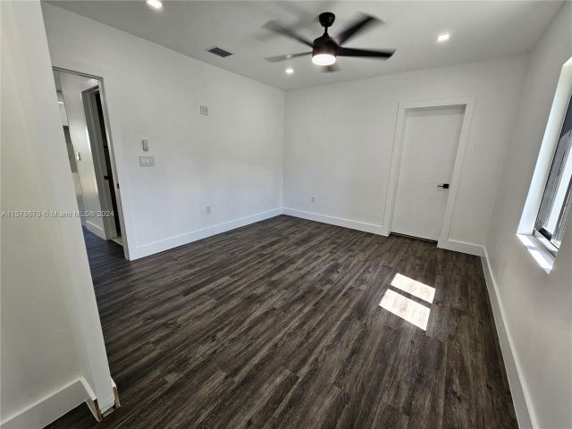 Home for sale at 6521 SW 44th St - photo 5346235