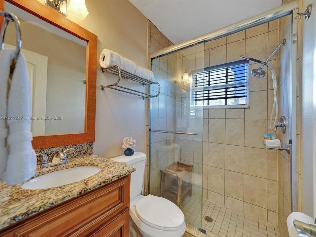 Home for sale at 345 Virginia St 6 - photo 5346042