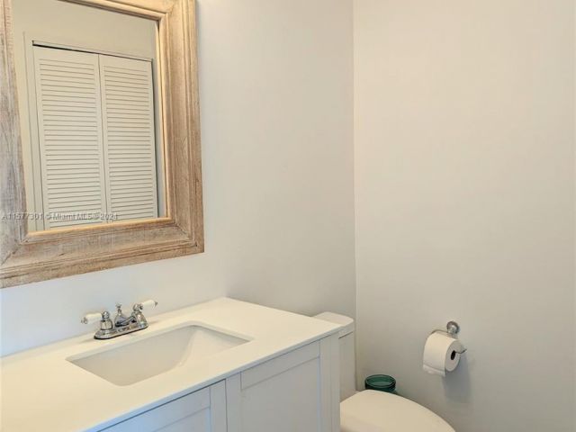 Apartment for rent  Unit #4702 - photo 5348410