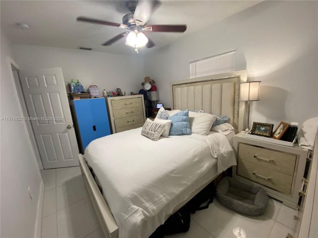 Home for rent at 7500 SW 16th Ter 7500 - photo 5346217