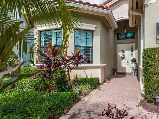 Home for sale at 9428 Eden Roc Court - photo 5368085