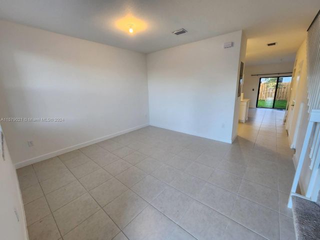 Home for rent at  - photo 5349205