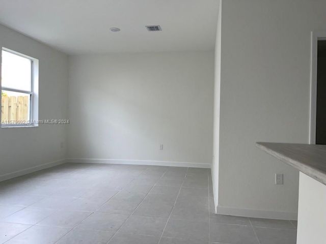 Home for rent at 2682 SE 11th CT 2682 - photo 5348726