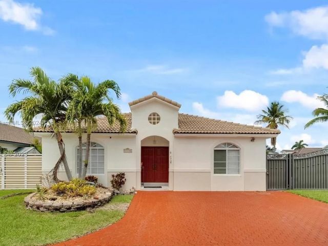 Home for sale at 17130 SW 143rd Ct - photo 5464876