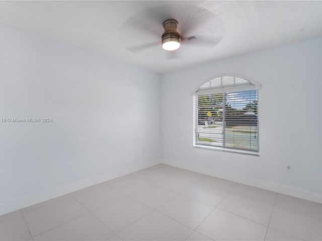 Home for sale at 17130 SW 143rd Ct - photo 5498553