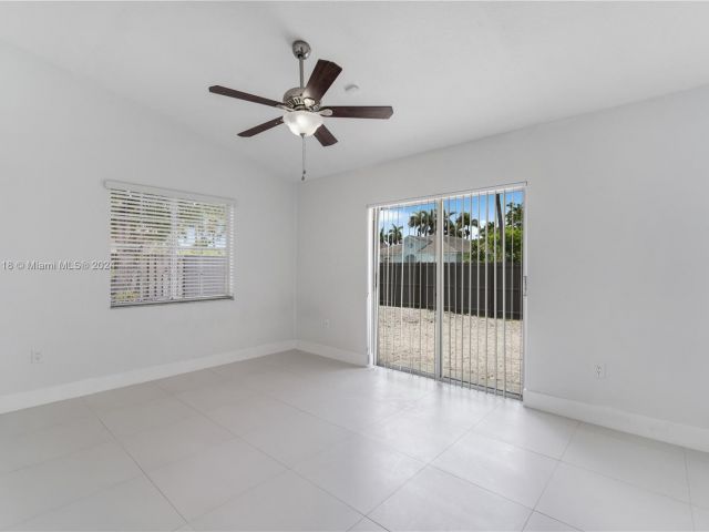 Home for sale at 17130 SW 143rd Ct - photo 5498558