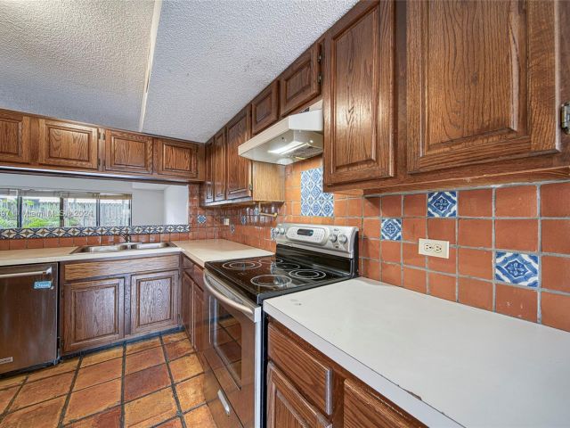 Home for sale at 7890 SW 86th St 9 - photo 5371680