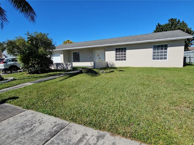 Home for rent at 11033 SW 167th St - photo 5350841