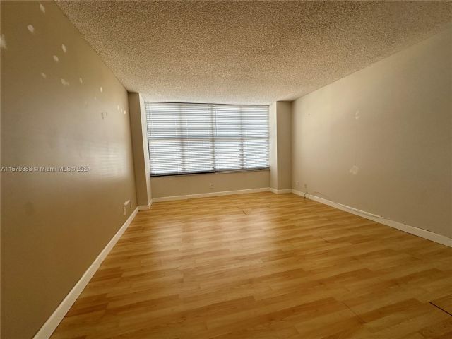 Apartment for sale  Unit #1603 - photo 5353517