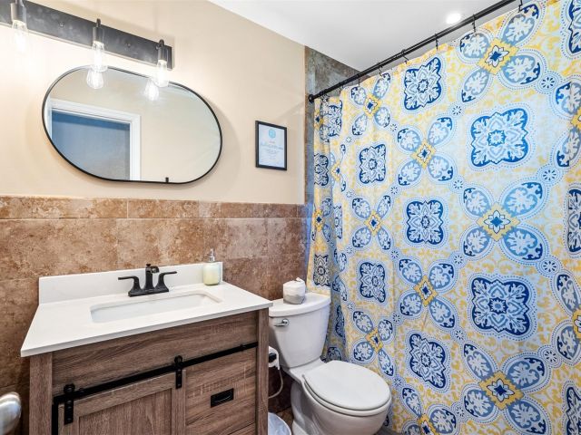 Home for rent at 2740 NE 7th Ter - photo 5363200
