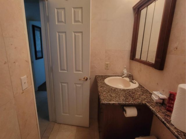 Home for rent at 2509 NW 51st St - photo 5364426