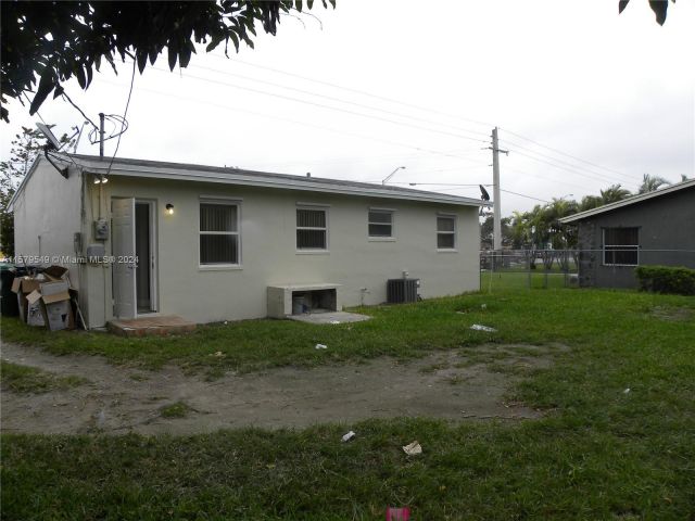 Home for rent at 22320 SW 112th Ave na - photo 5351768