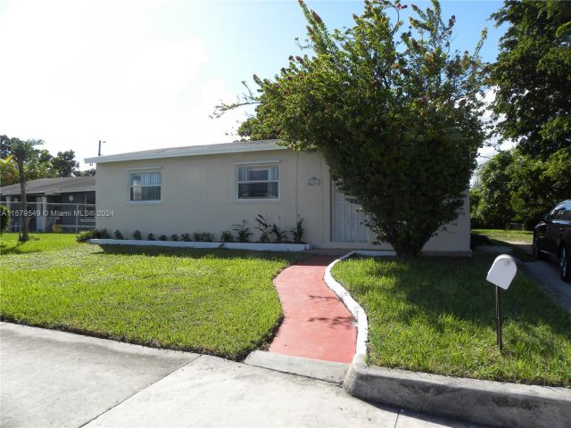 Home for rent at 22320 SW 112th Ave na - photo 5351776