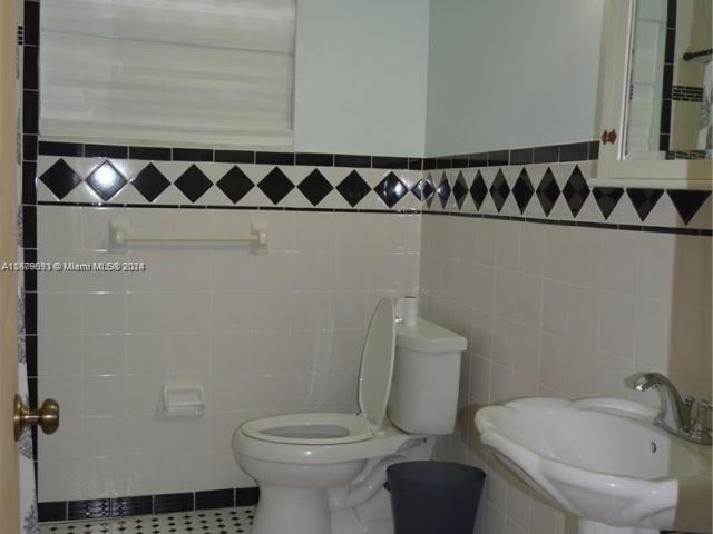 Home for rent at 14035 NW 2nd Ave - photo 5351666