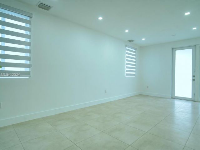 Home for sale at 10380 NW 68th Ter - photo 5368799