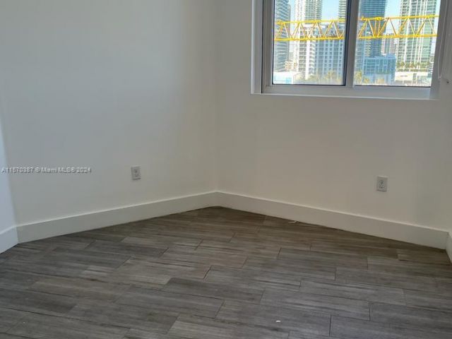 Apartment for rent  Unit #1602 - photo 5354887