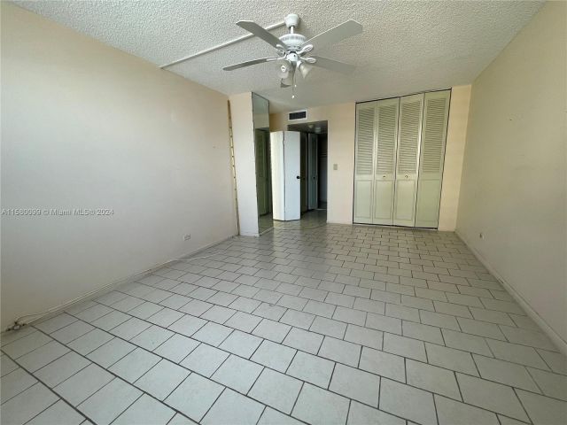 Apartment for sale  Unit #1212 - photo 5358888