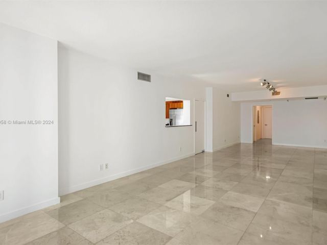 Apartment for sale  Unit #1923 - photo 7518052