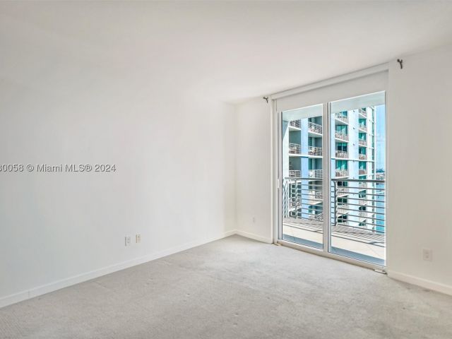 3-bedroom condo for sale in Miami - 325 NE Biscayne Blvd 1923 - MondialRealty