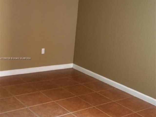Home for rent at 1606 SE 16th St - photo 5359654