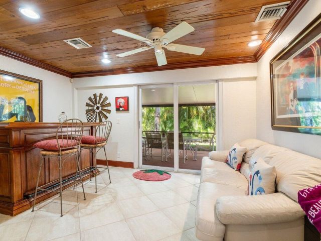 Home for sale at 6879 Palm Grove Court - photo 5361682